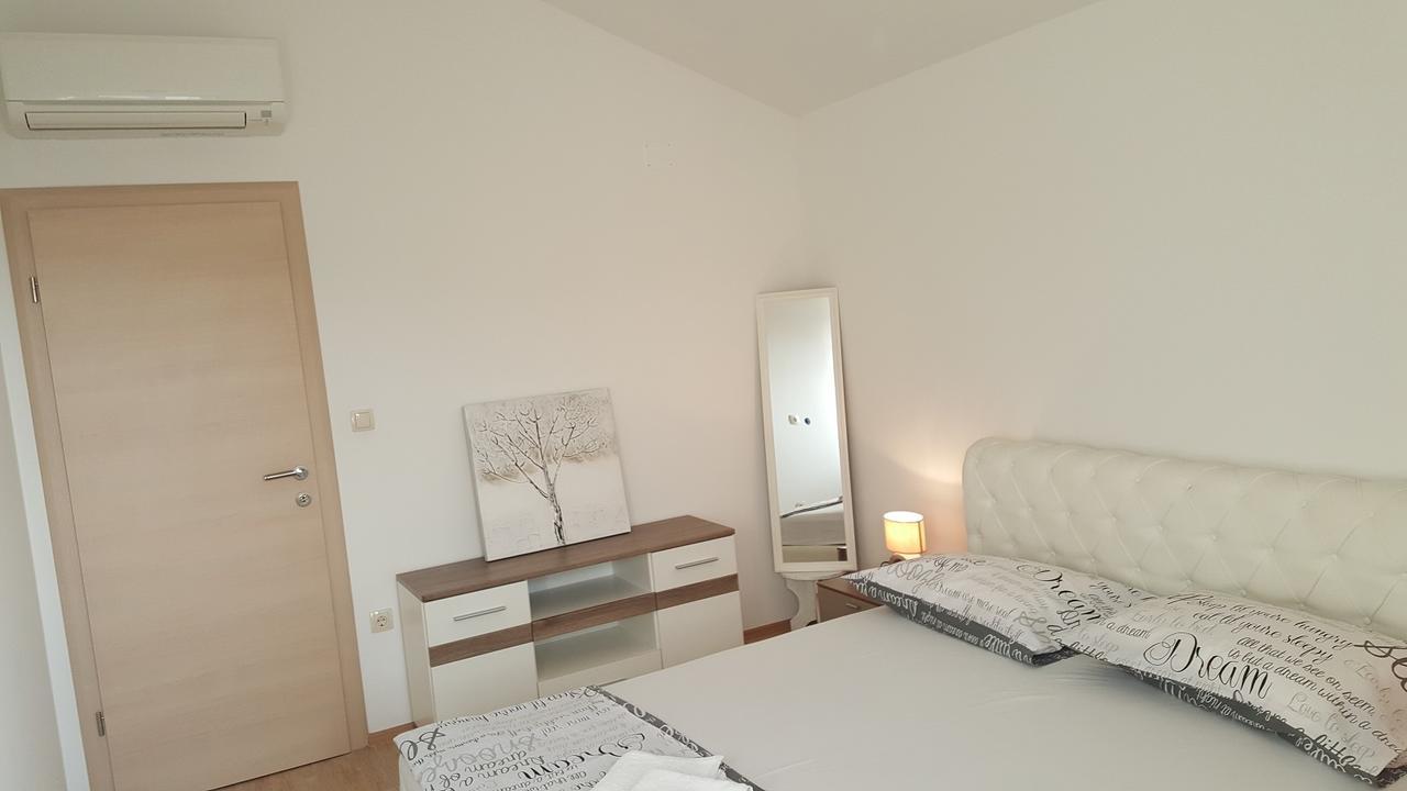 Apartman Baric Севид Экстерьер фото