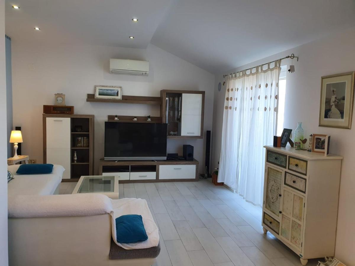 Apartman Baric Севид Экстерьер фото